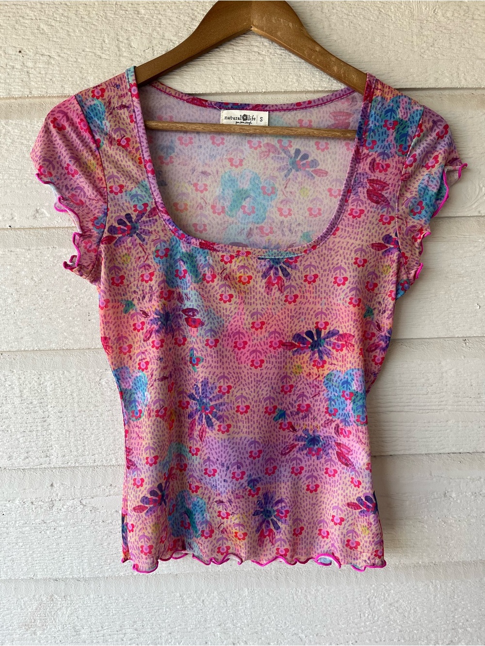 Natural Life Pink Floral Mesh Top Short Sleeve Scoop Neck Lettuce Edge Small
